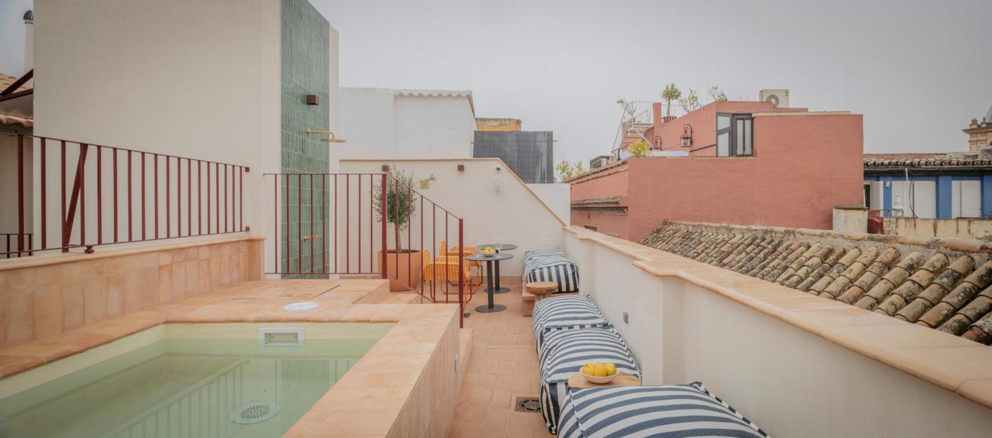 Lirium Casa Patio Hotel Sevilla Buitenkant foto